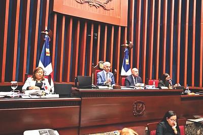 Senado aprueba en primera lectura reforma a la Policía Nacional