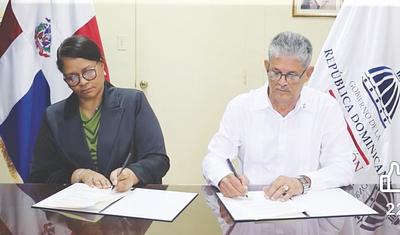 Minerd y UAPA firman acuerdo de cooperación interinstitucional