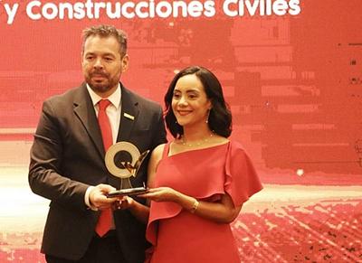 Mapfre es distinguida con el “Escudo de Confianza” por su trayectoria en el sector de servicios