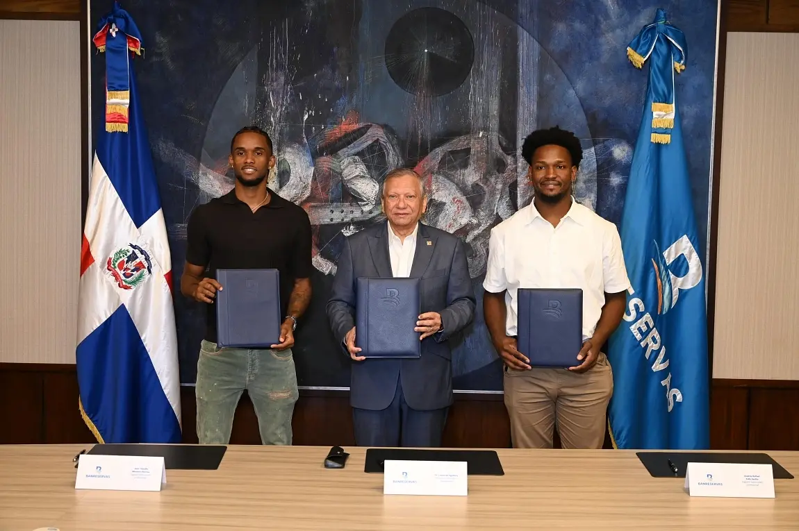 Banreservas incorpora a Jean Montero y Andrés Feliz como embajadores para fortalecer el orgullo dominicano en Europa