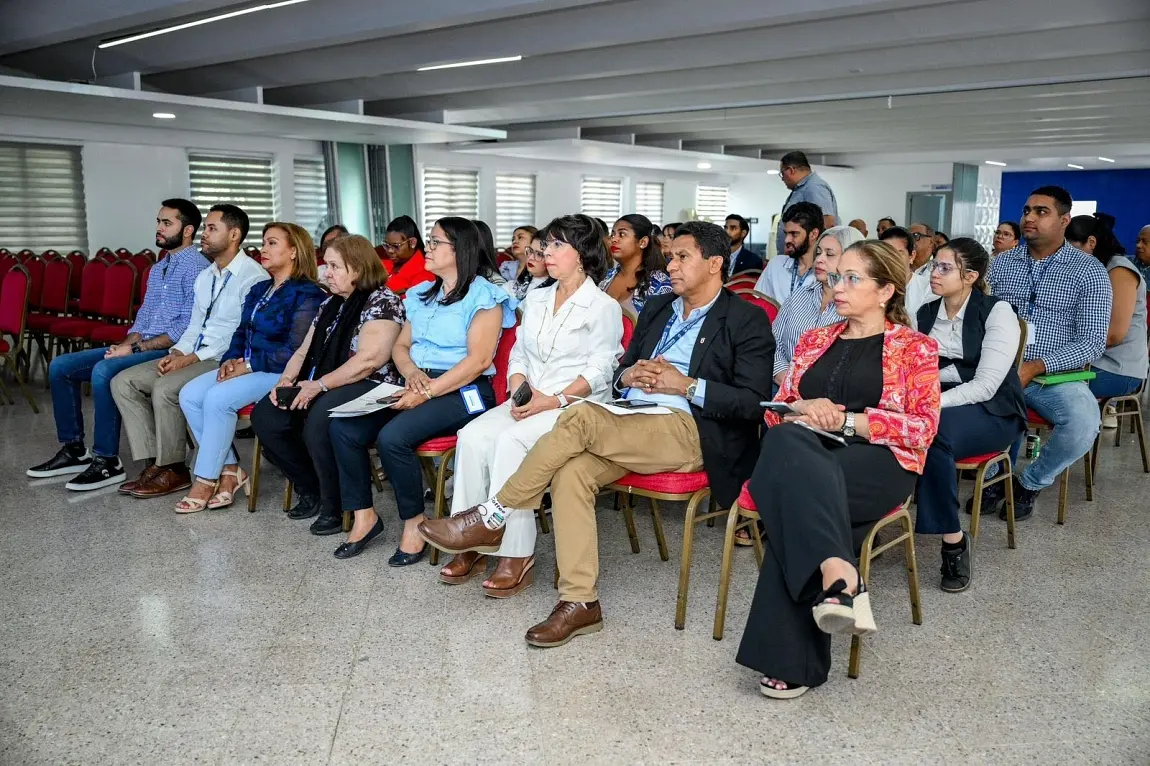 Alcaldía Santiago propone fortalecer ética y transparencia
