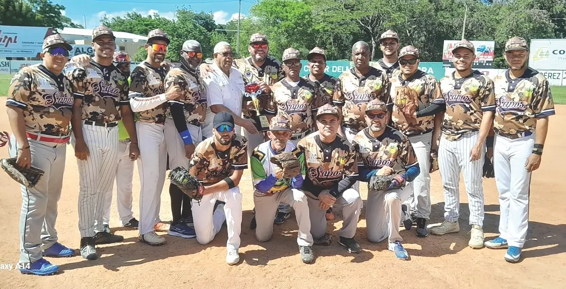 Equipo Santiago Dolcine campeón de la Liga de los Sapos