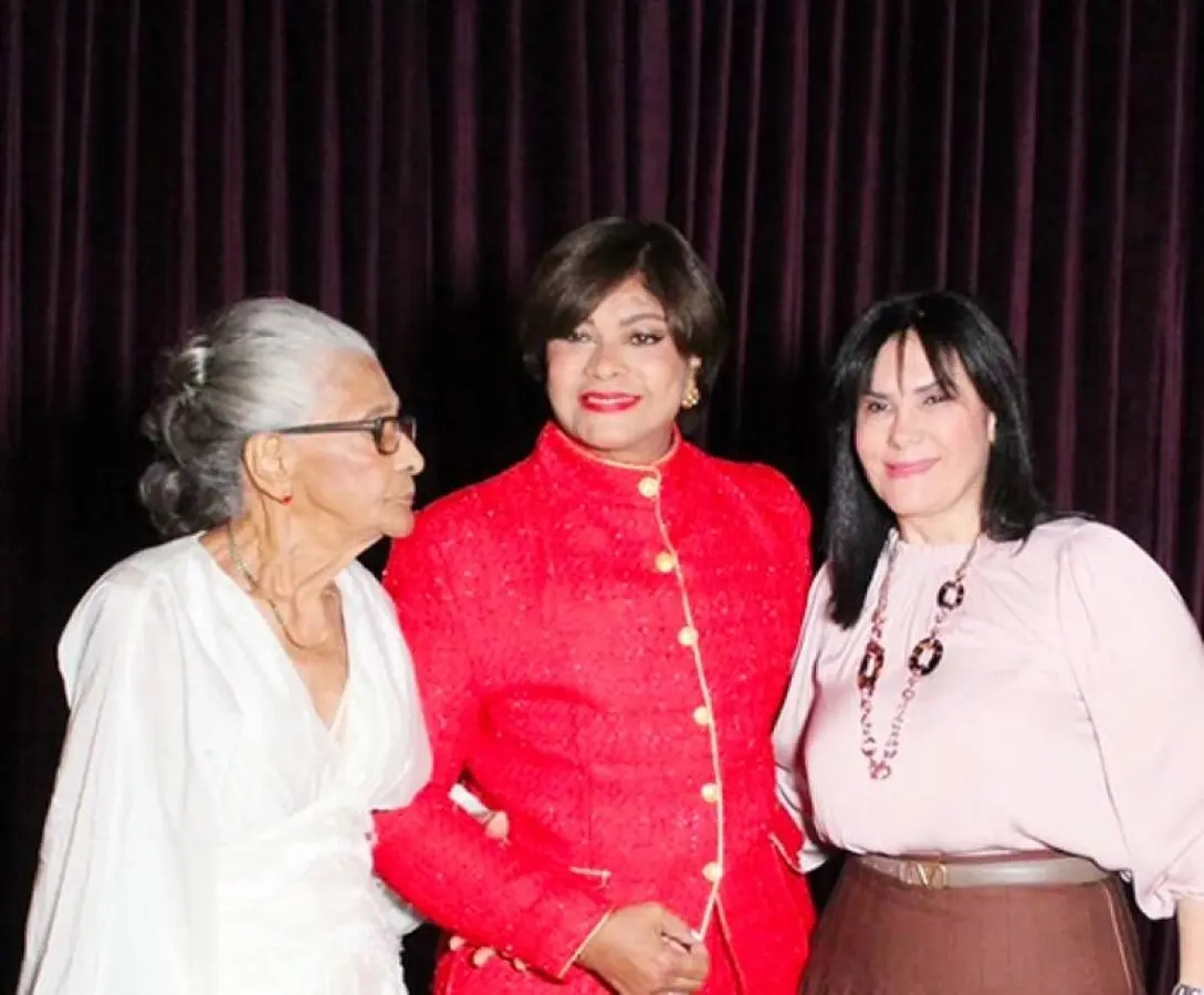 Yvelise Bello presenta  “El viaje hacia tu transformación”