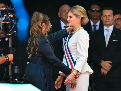 Laura Fernández jura como la presidenta número 50 en la historia de Costa Rica