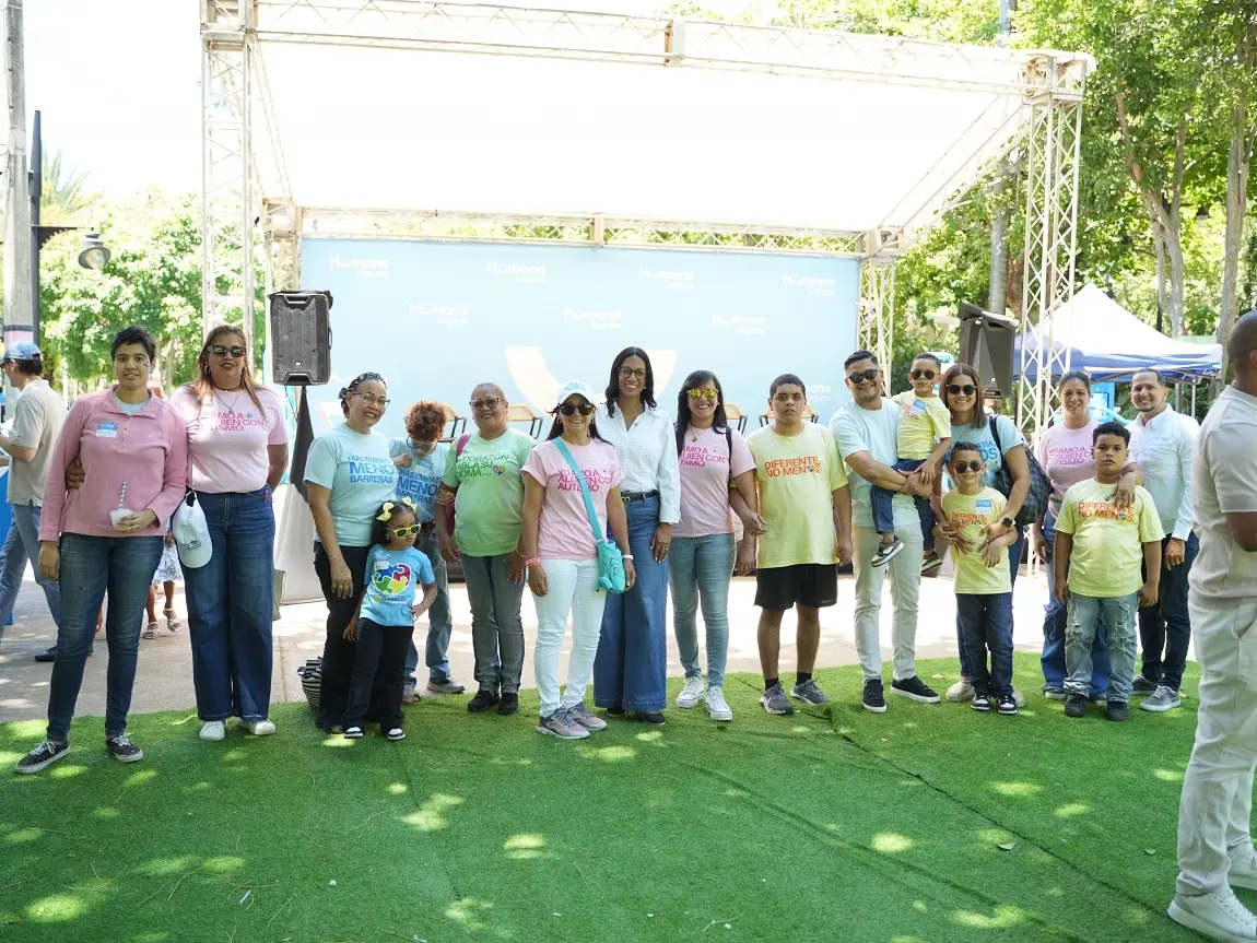 Humano celebra primer aniversario  de “Abrazando el Corazón Azul”