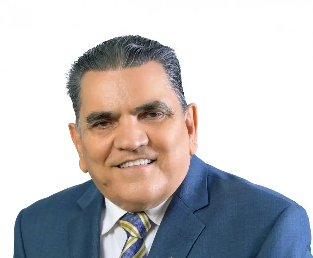 Doctor Luis Balboa gana elecciones como director Recinto UASD Santiago