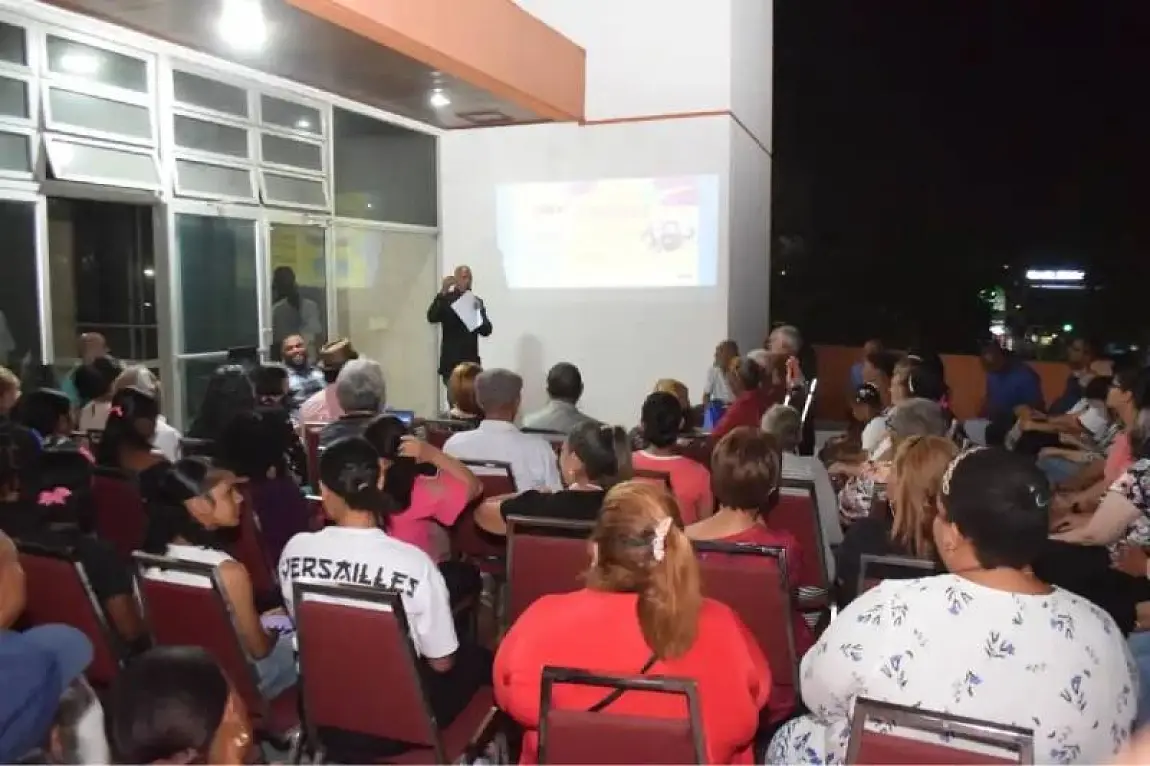 Analizan violencia contra la  mujer en letras de merengue