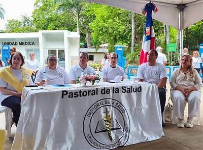 Monseñor Morel Diplán cierra Caminata Un Paso por la Salud Mental
