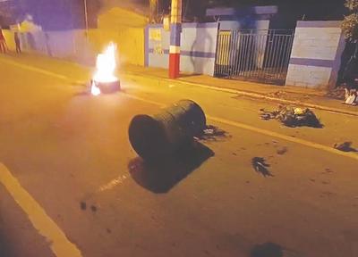 Paralizan comercio y transporte en zona de Moca