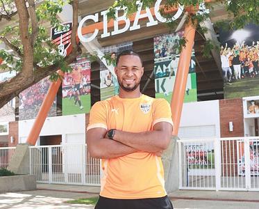 Con regreso de Oscar Florentino Cibao FC refuerza su línea de foto