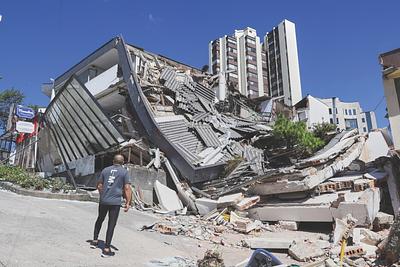 Milán, el barrio de Manizales destruido por el terremoto, ante el drama de perderlo todo