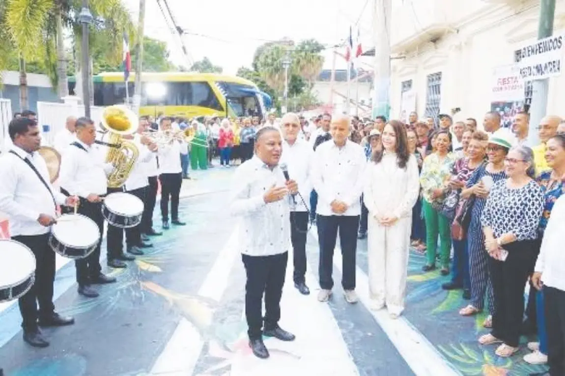 Cientos de mocanos residentes en Santo Domingo regresan a su tierra