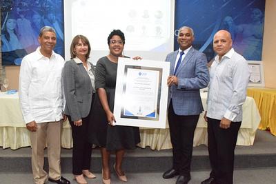 Archivo General de la Nación recibe  reconocimiento de la UASD Recinto Santiago